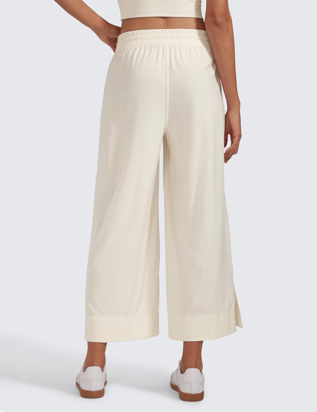 Women's Crz Yoga Lightweight Wide-Leg Crop Pants 25" White Apricot
