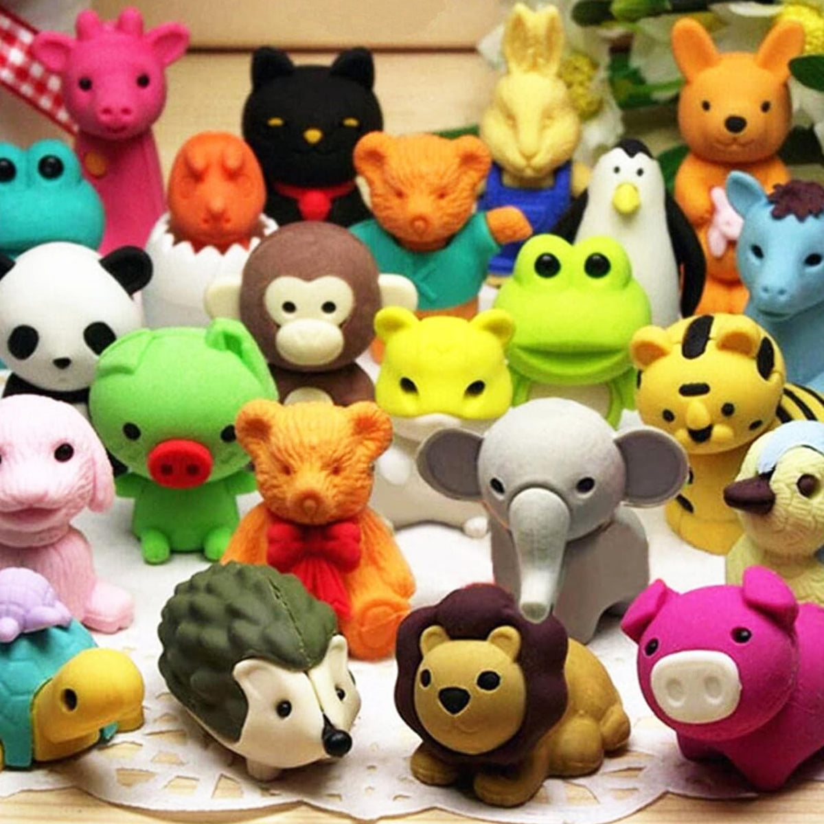 URSKYTOUS 60Pcs Animal Erasers Desk Pets for Kids Animal Pencil Erasers Bulk Puzzle Eraser Toys Gifts for Classroom Prizes,Game Reward,Treasure Box,Easter Egg Fillers,Goodie Bag Stuffers,Party Favors