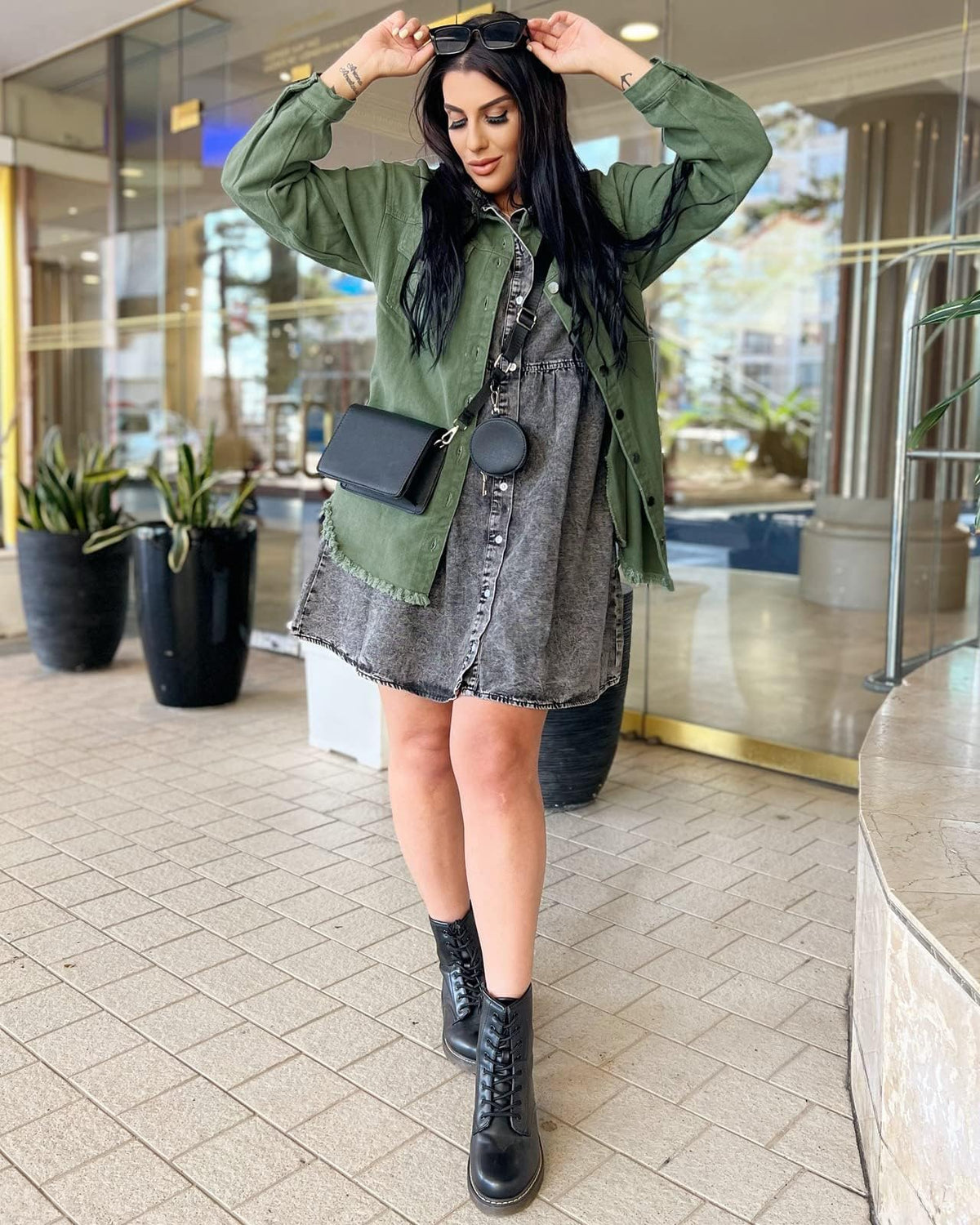Vetinee Women's Green Jacket Oversized Boyfriend Elm Front Button Up Frayed Raw Hem Long Sleeve Pockets Denim Jean Shacket Xx-large Size 20