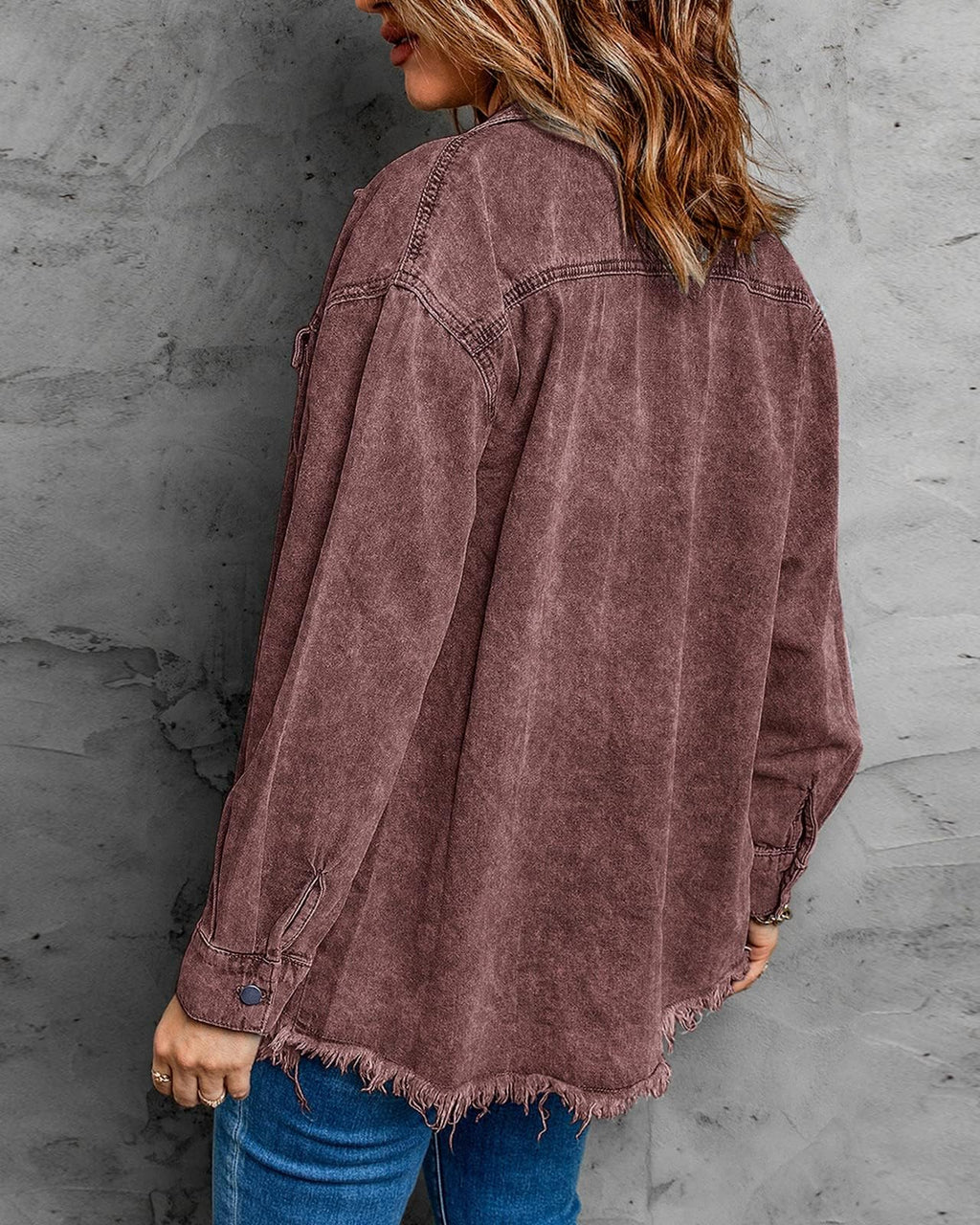 Vetinee Women's Oversized Boyfriend Brown Stone Front Button Up Frayed Raw Hem Long Sleeve Pockets Denim Jean Jacket Shacket Medium Size 8