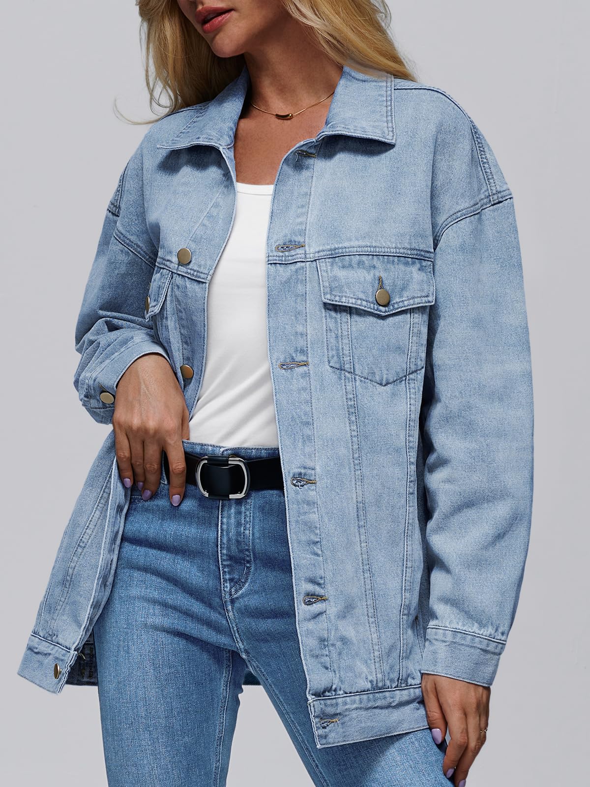 Automet Women's Button Down Oversized Jeans Jacket With Pockets - Light Blue