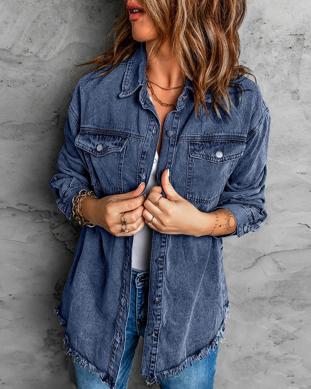 Vetinee Women's Denim Jackets Bay Blue Front Button Up Frayed Raw Hem